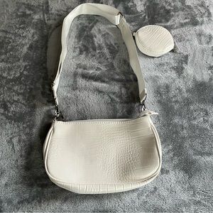 Plain white shoulder bag w/ small removable bag